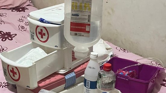 Material apreendido pela Polícia Civil em investigação de clínica clandestina em Arapiraca