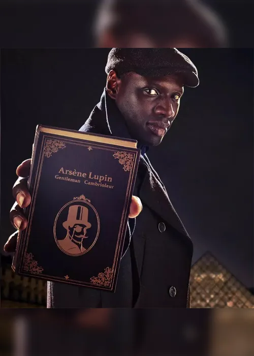 Omar Sy aparece como Assane Diop em cena oficial da quarta parte da série Lupin