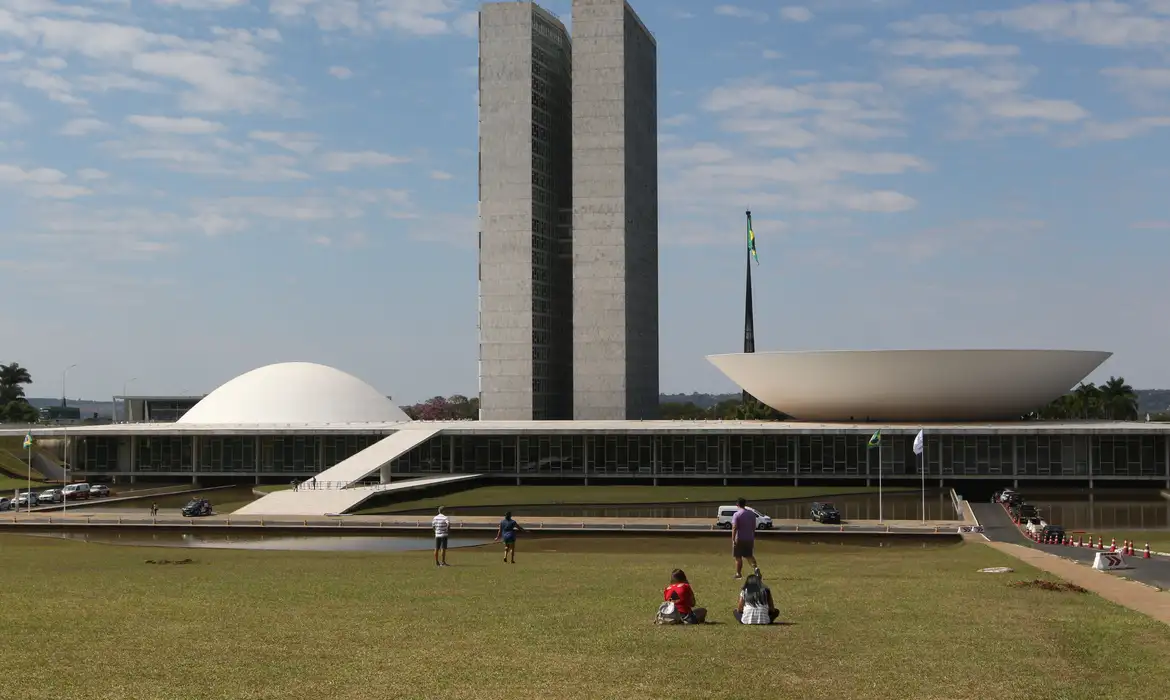Davi Alcolumbre preside sessão no plenário do Senado, em foto de arquivo